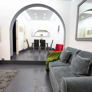 Apartment White Style Gambero, Rome
